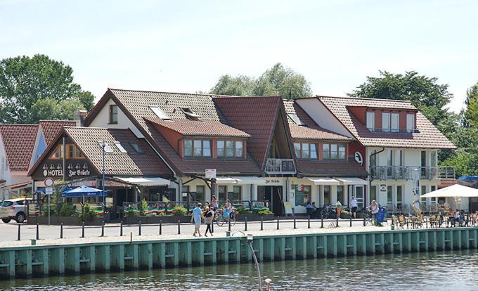 Hotel Zur Bruecke Greifswald Exterior foto