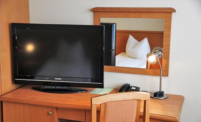 Hotel Zur Bruecke Greifswald Quarto foto